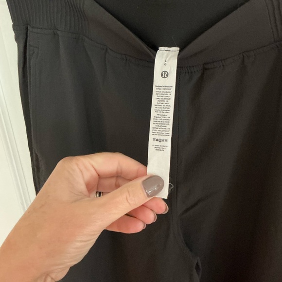 Lululemon stretch woven high rise wide leg pants sz large - Picture 4 of 9